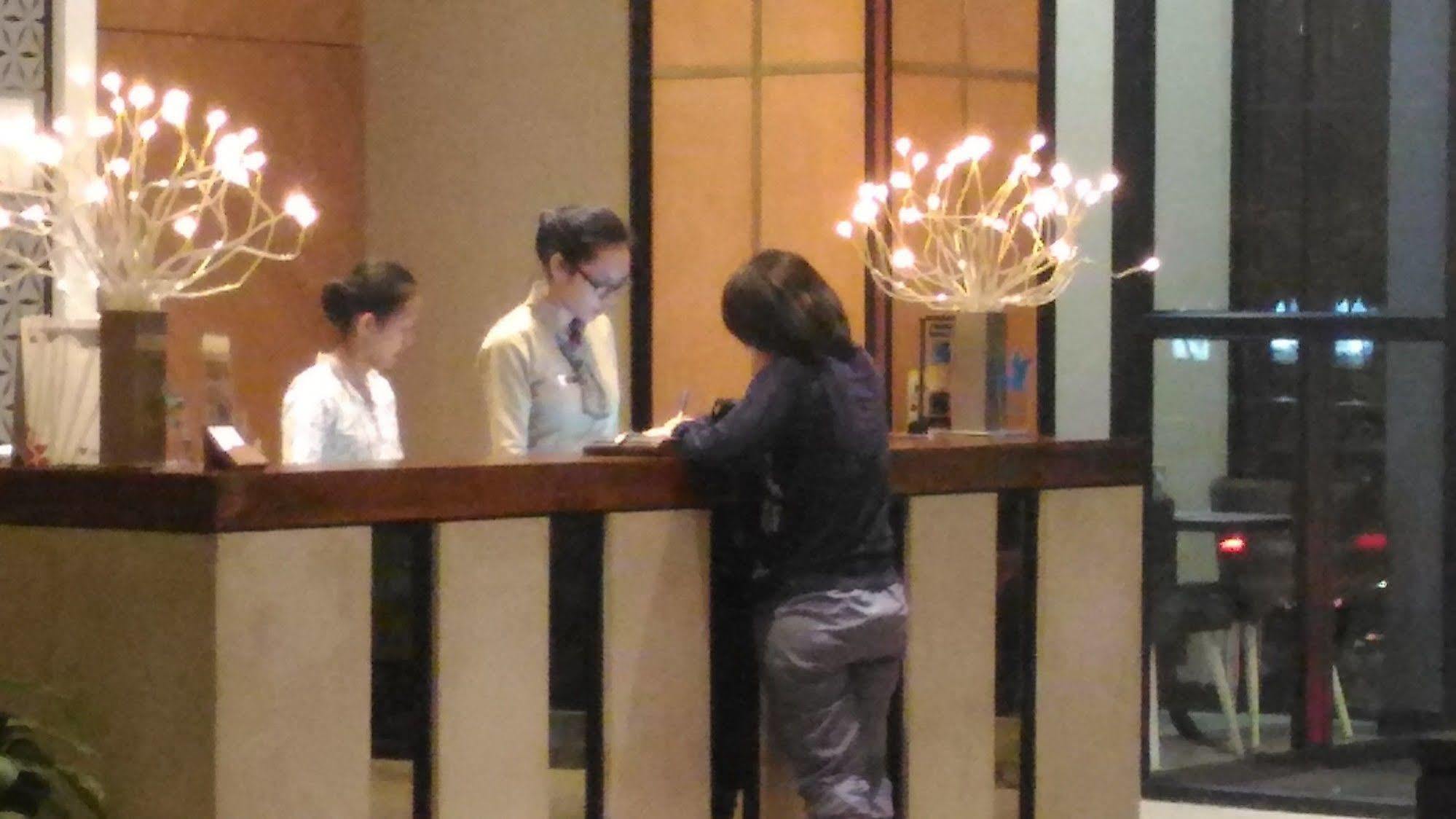 יוגיאקרטה Grand Kangen Hotel Urip Sumoharjo מראה חיצוני תמונה